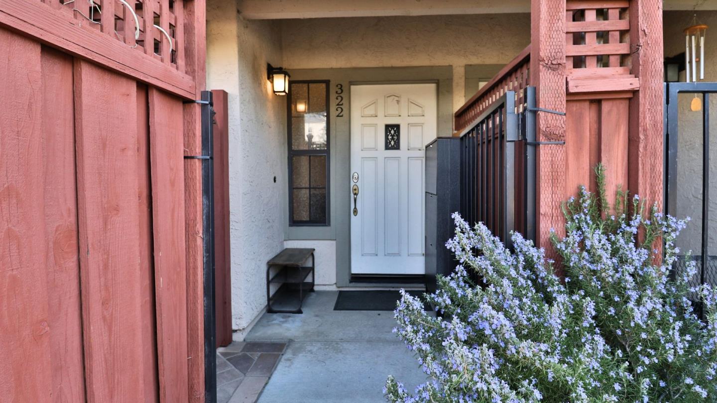 Detail Gallery Image 2 of 38 For 322 W Sunnyoaks Ave, Campbell,  CA 95008 - 2 Beds | 1/1 Baths