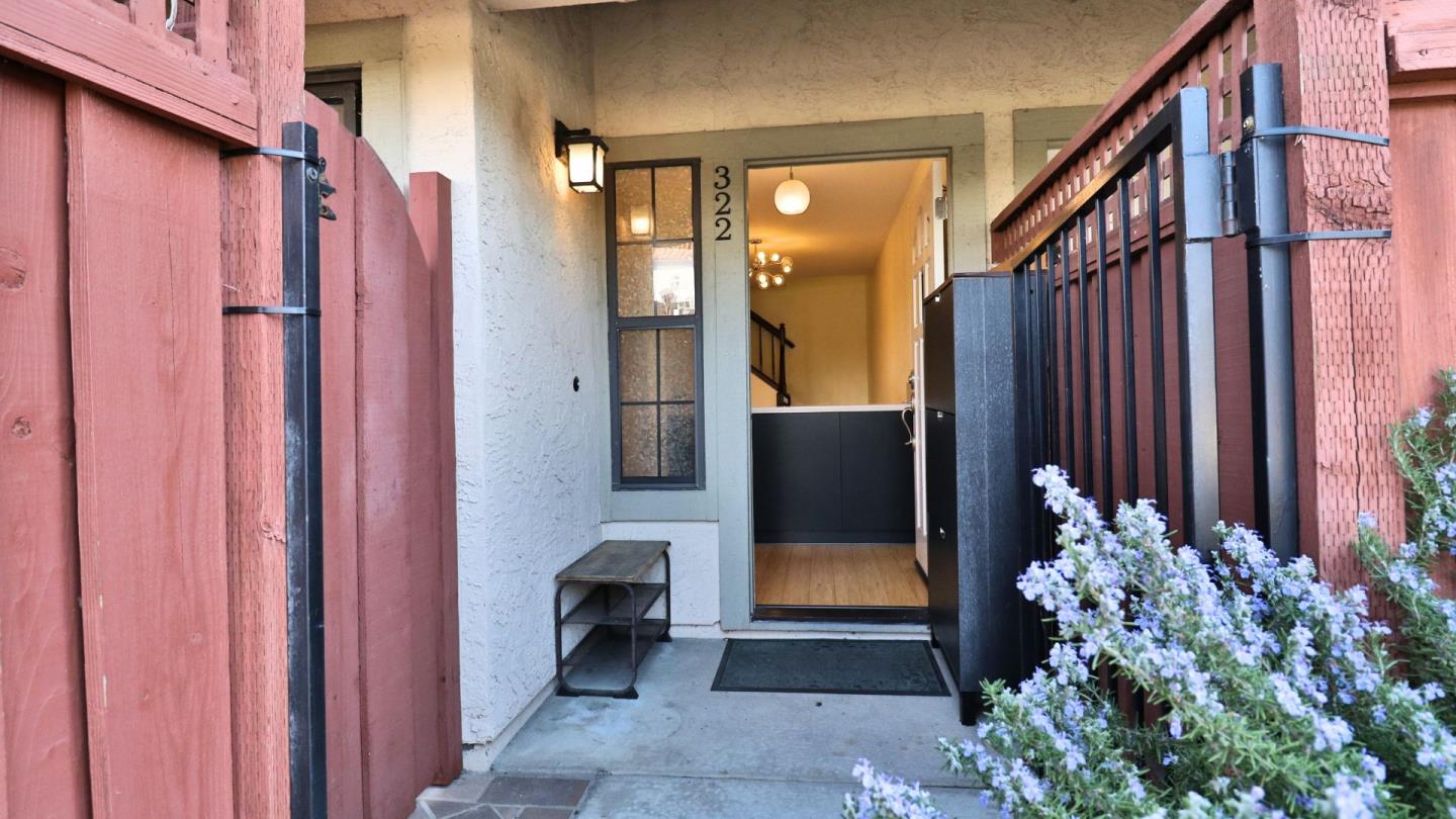 Detail Gallery Image 3 of 38 For 322 W Sunnyoaks Ave, Campbell,  CA 95008 - 2 Beds | 1/1 Baths