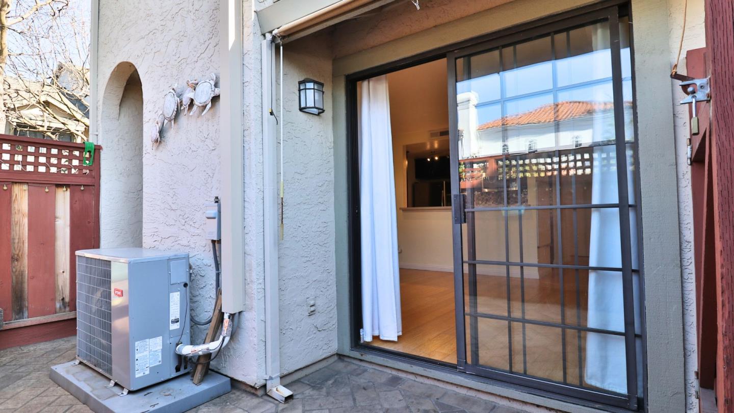 Detail Gallery Image 34 of 38 For 322 W Sunnyoaks Ave, Campbell,  CA 95008 - 2 Beds | 1/1 Baths