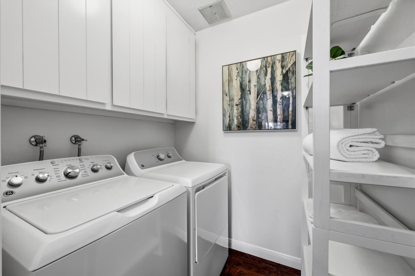 Detail Gallery Image 10 of 25 For 3327 La Mesa Dr #12,  San Carlos,  CA 94070 - 2 Beds | 2 Baths