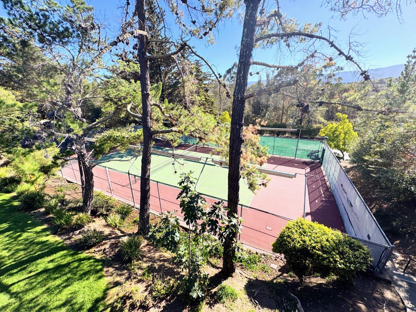 Detail Gallery Image 16 of 25 For 3327 La Mesa Dr #12,  San Carlos,  CA 94070 - 2 Beds | 2 Baths