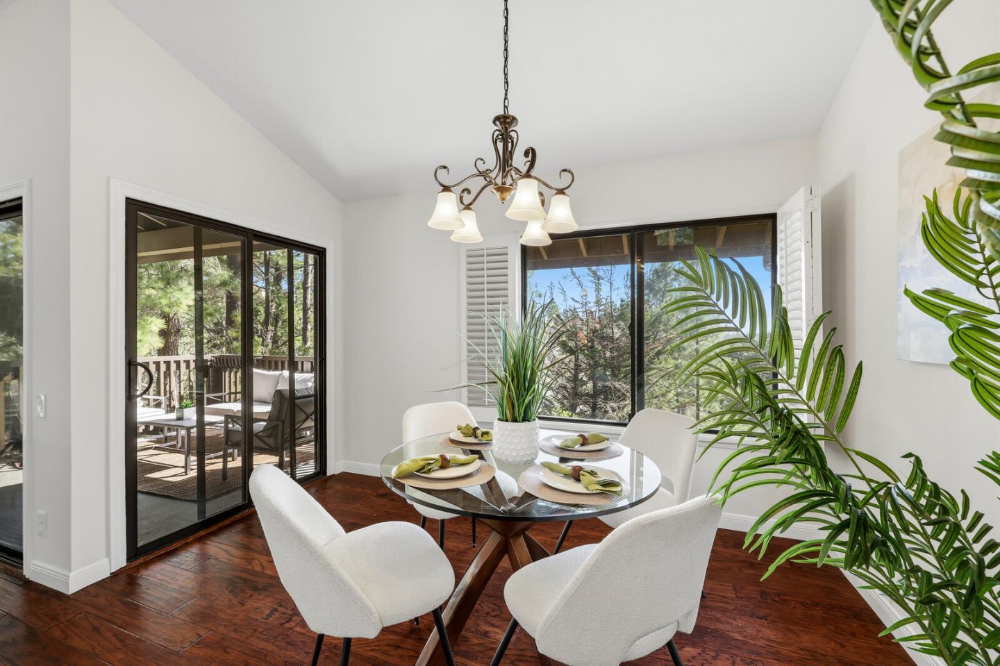 Detail Gallery Image 3 of 25 For 3327 La Mesa Dr #12,  San Carlos,  CA 94070 - 2 Beds | 2 Baths