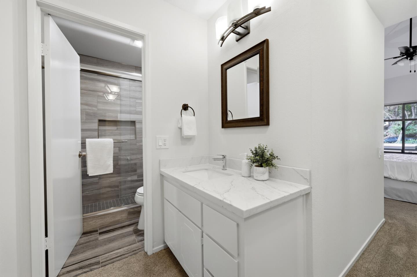 Detail Gallery Image 8 of 25 For 3327 La Mesa Dr #12,  San Carlos,  CA 94070 - 2 Beds | 2 Baths