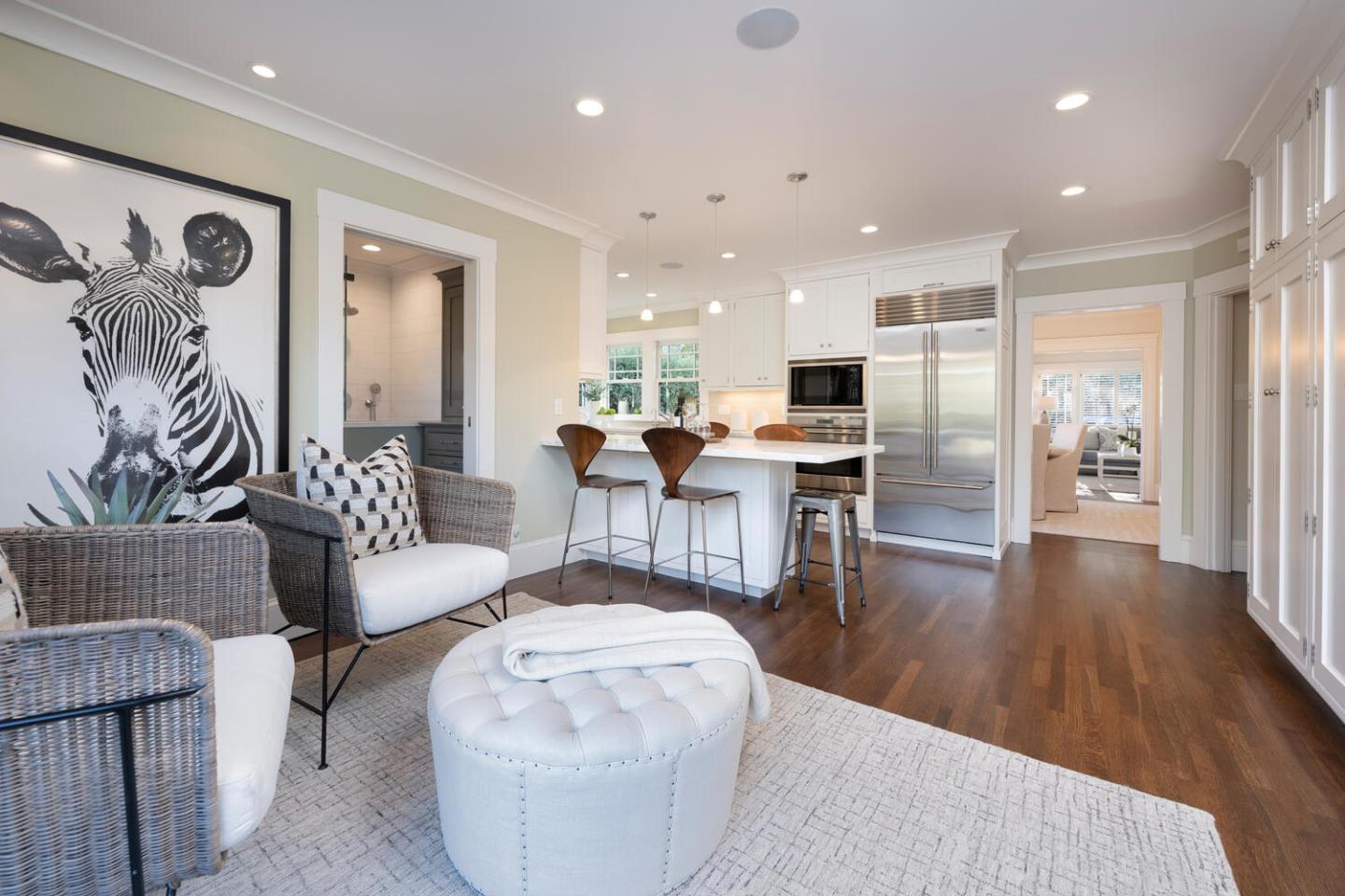 Detail Gallery Image 17 of 32 For 812 Newhall Rd, Burlingame,  CA 94010 - 2 Beds | 2 Baths