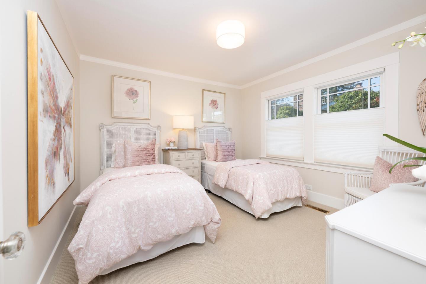 Detail Gallery Image 21 of 32 For 812 Newhall Rd, Burlingame,  CA 94010 - 2 Beds | 2 Baths