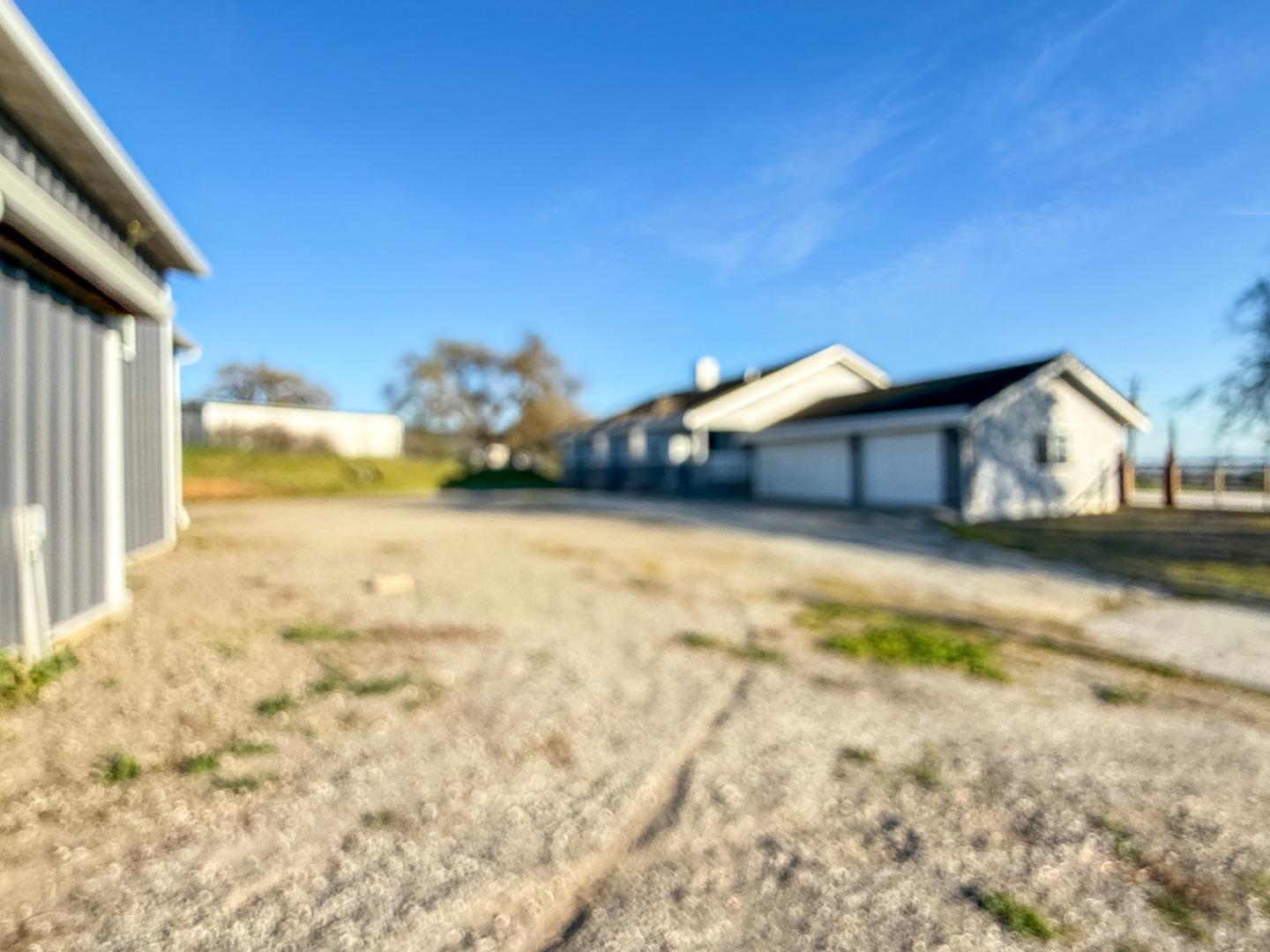 Detail Gallery Image 37 of 53 For 2800 Roop Rd, Gilroy,  CA 95020 - 3 Beds | 4 Baths