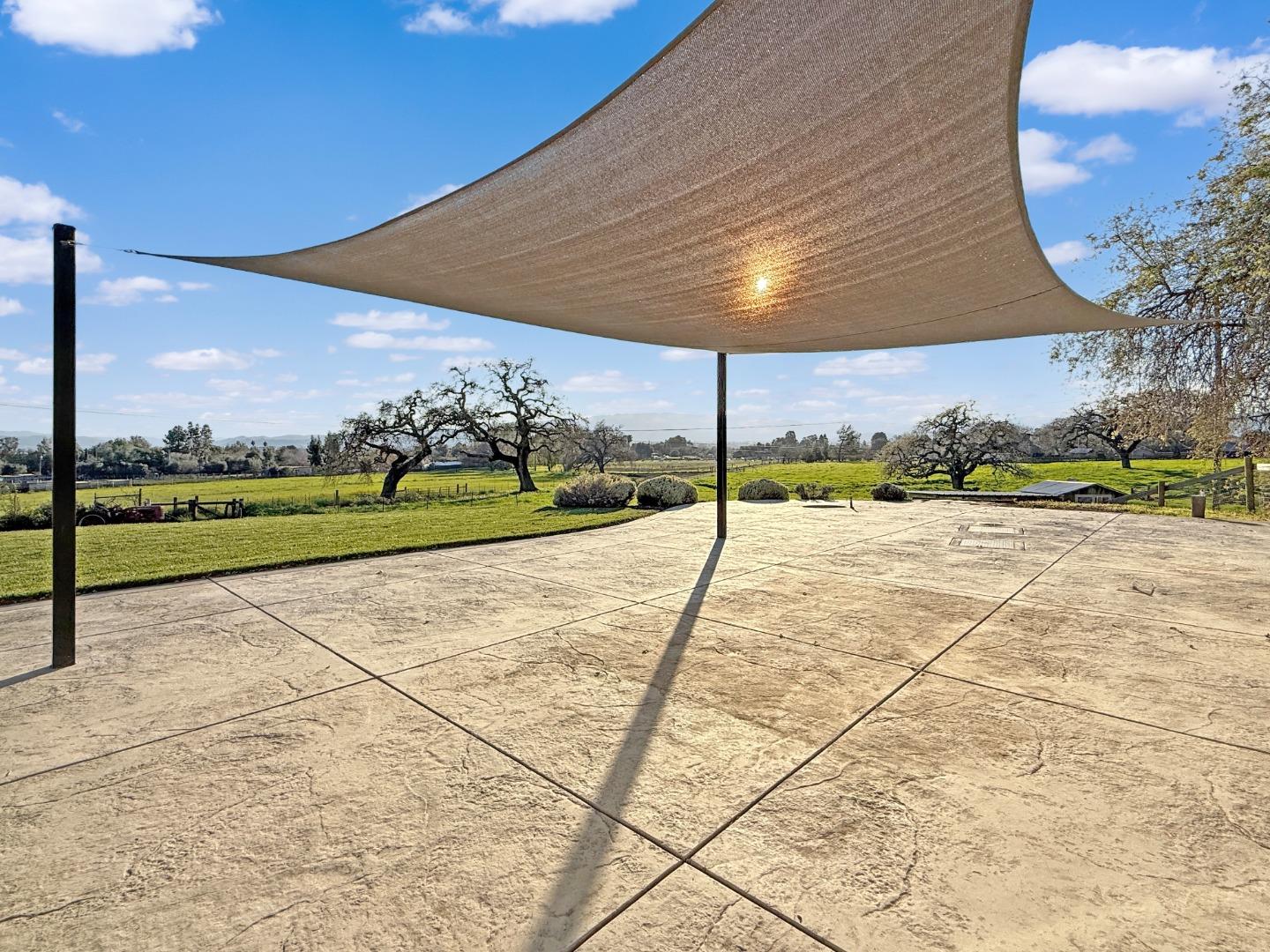 Detail Gallery Image 51 of 53 For 2800 Roop Rd, Gilroy,  CA 95020 - 3 Beds | 4 Baths