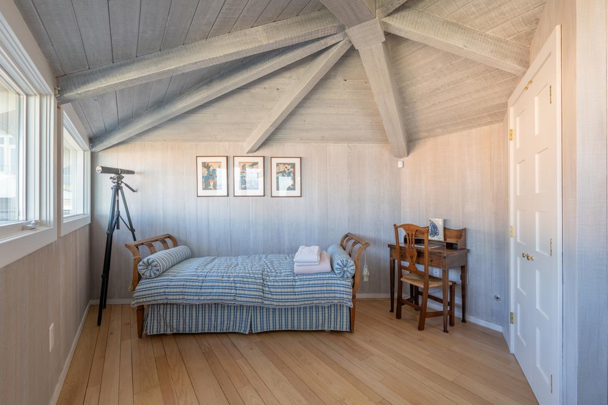 Detail Gallery Image 16 of 21 For 26251 Scenic Rd, Carmel,  CA 93923 - 3 Beds | 2 Baths