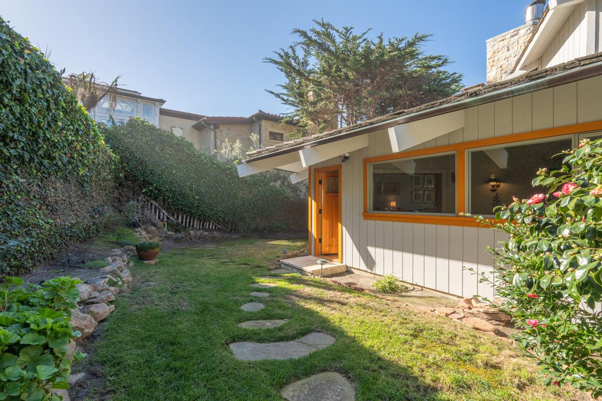 Detail Gallery Image 19 of 21 For 26251 Scenic Rd, Carmel,  CA 93923 - 3 Beds | 2 Baths