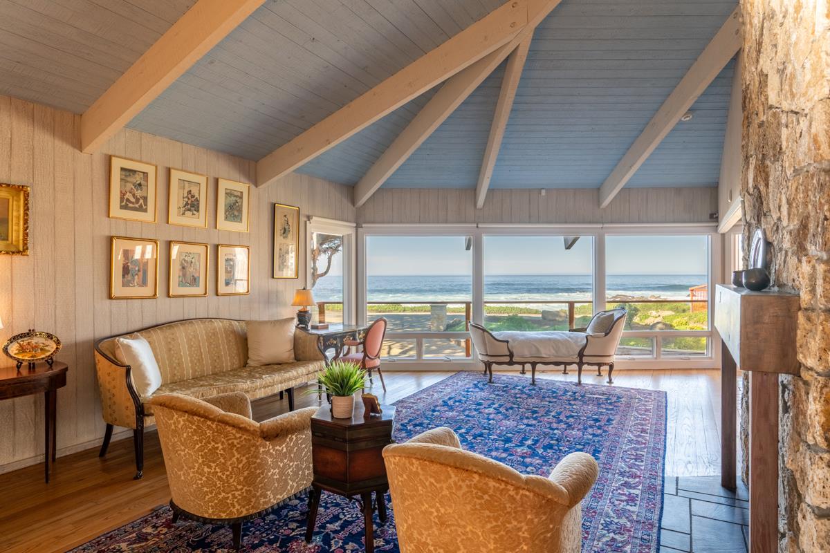 Detail Gallery Image 4 of 21 For 26251 Scenic Rd, Carmel,  CA 93923 - 3 Beds | 2 Baths