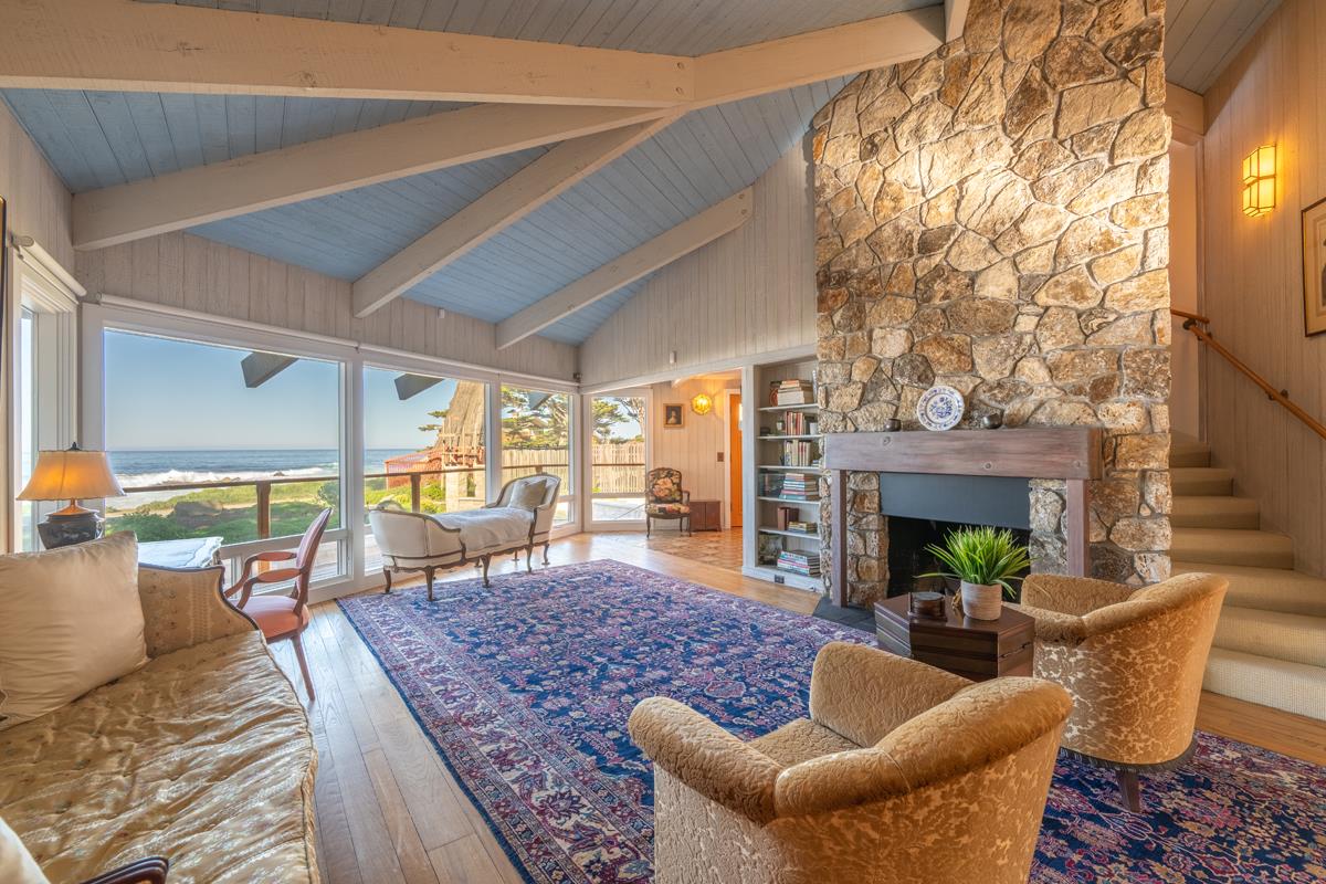 Detail Gallery Image 8 of 21 For 26251 Scenic Rd, Carmel,  CA 93923 - 3 Beds | 2 Baths