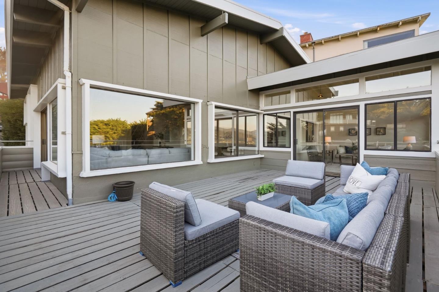 Detail Gallery Image 32 of 60 For 123 Kent Rd, Pacifica,  CA 94044 - 4 Beds | 3 Baths