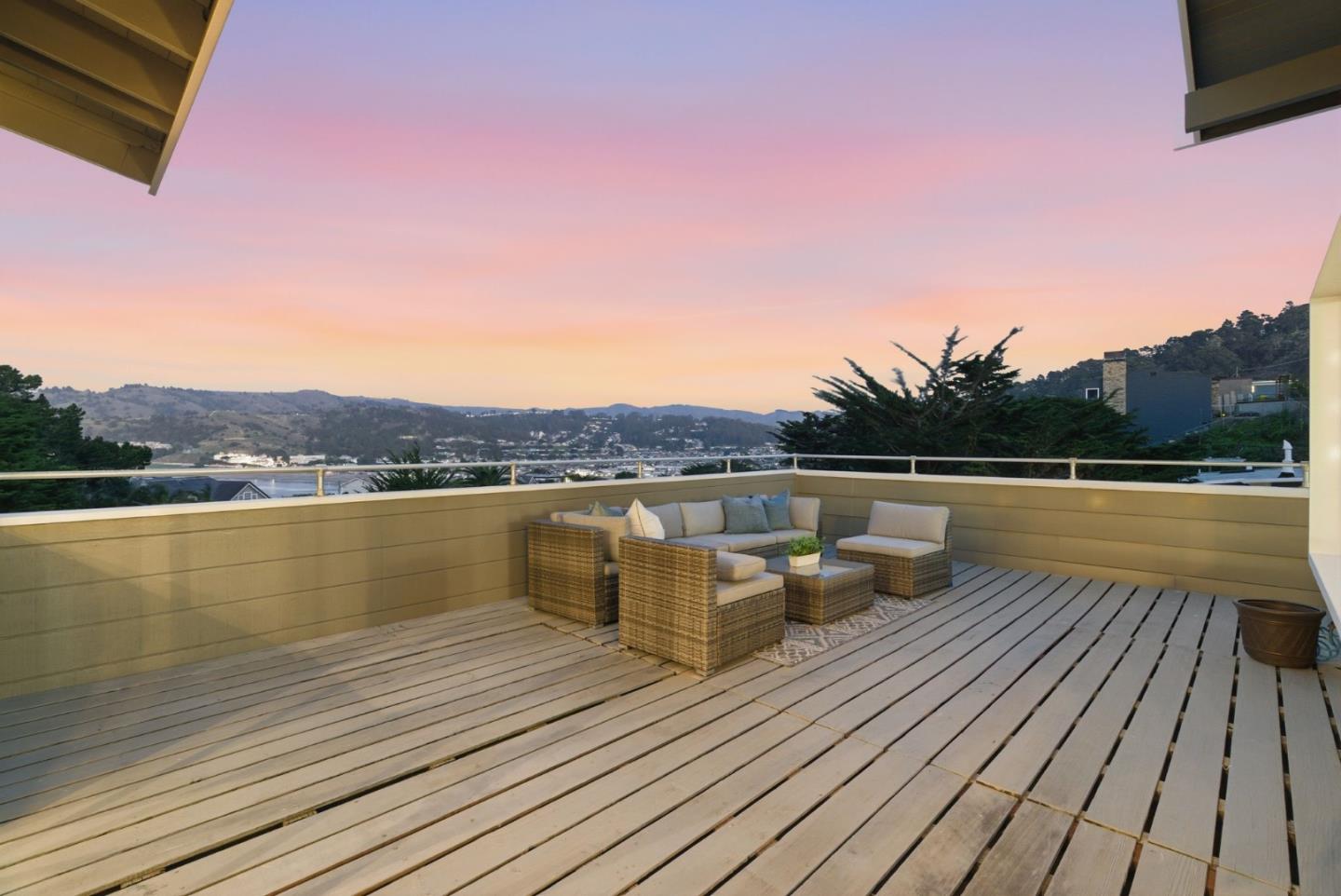 Detail Gallery Image 35 of 60 For 123 Kent Rd, Pacifica,  CA 94044 - 4 Beds | 3 Baths