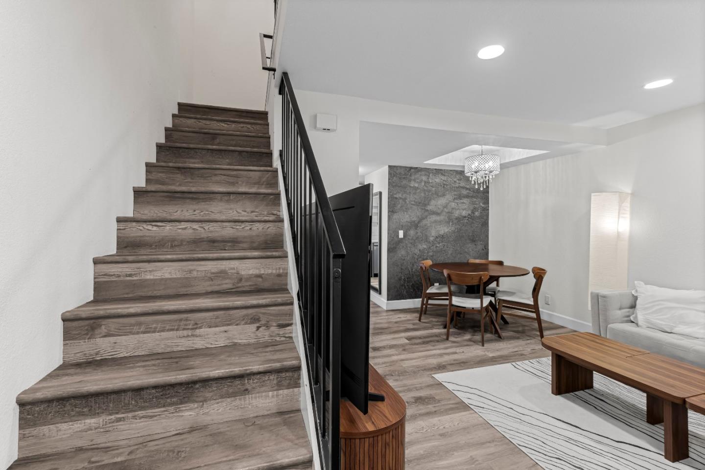 Photo #7: ML82034114 Listing: Photo #7