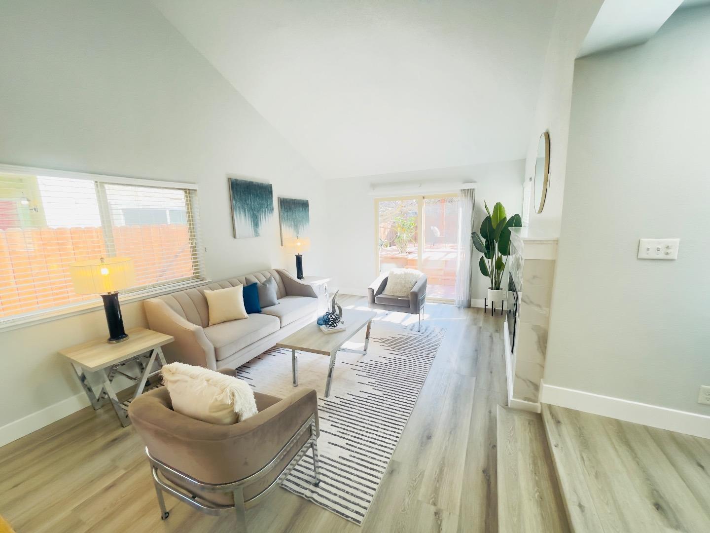 Detail Gallery Image 3 of 25 For 1712 Heavenly Bamboo Ct, San Jose,  CA 95131 - 3 Beds | 2/1 Baths