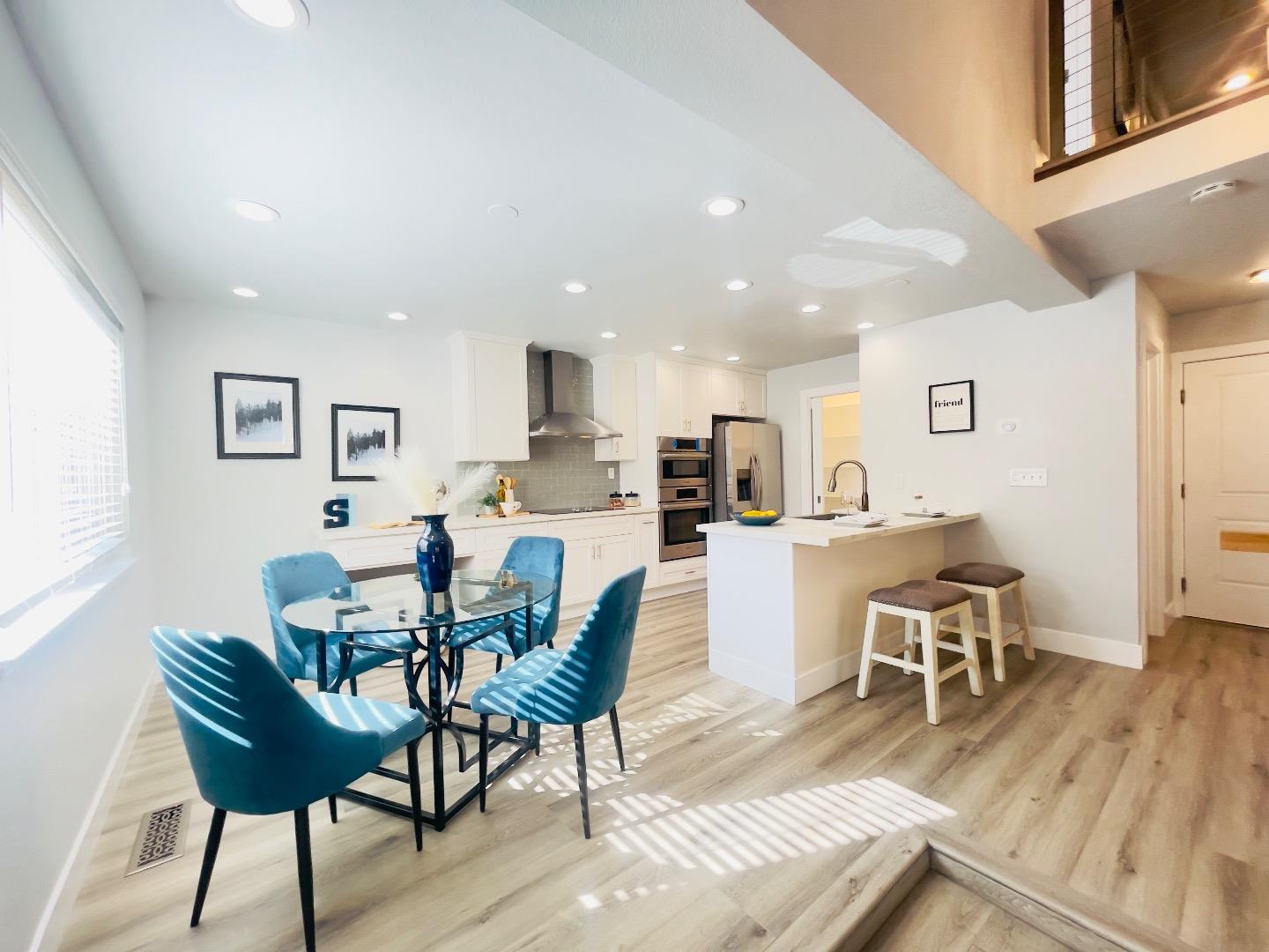 Detail Gallery Image 8 of 25 For 1712 Heavenly Bamboo Ct, San Jose,  CA 95131 - 3 Beds | 2/1 Baths