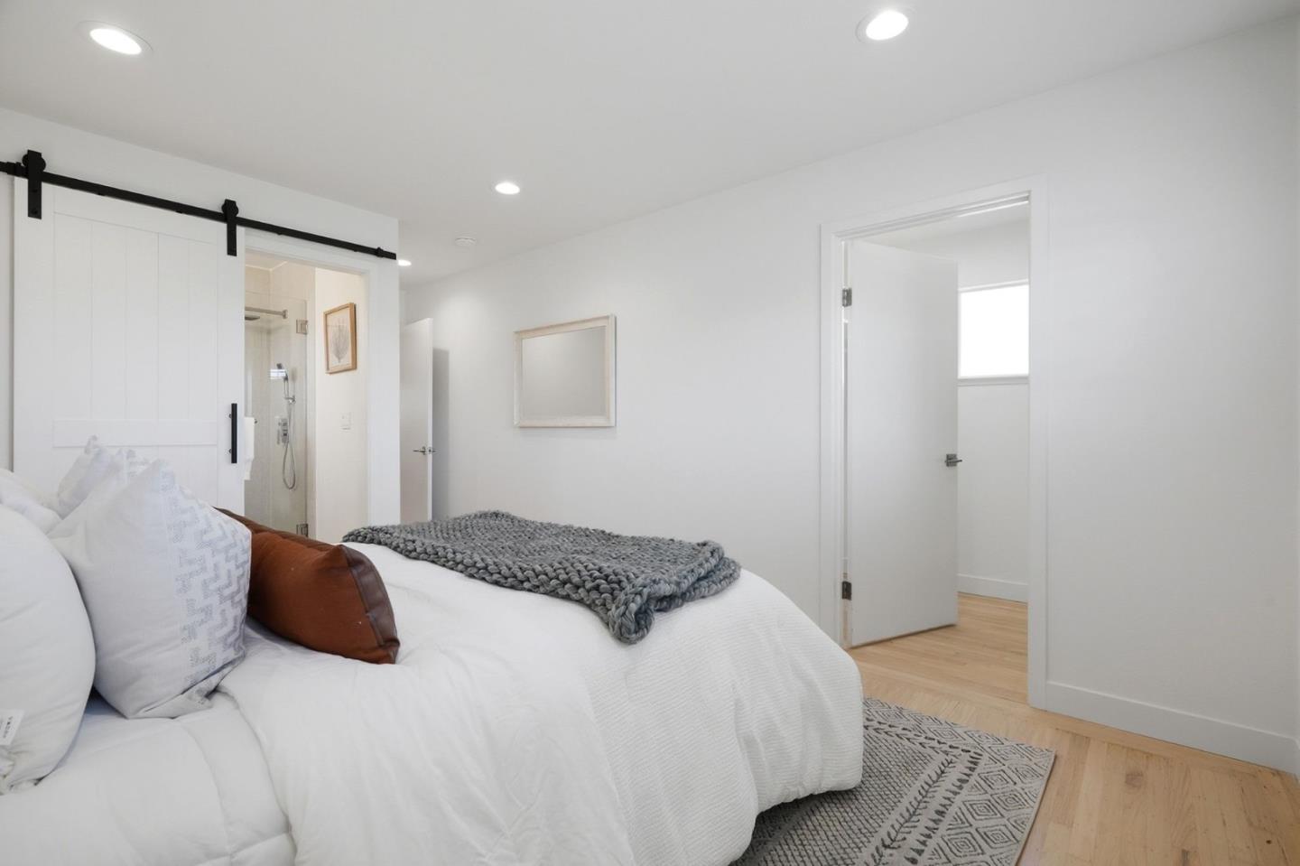 Detail Gallery Image 17 of 29 For 841 Brentwood Dr, San Jose,  CA 95129 - 4 Beds | 2 Baths