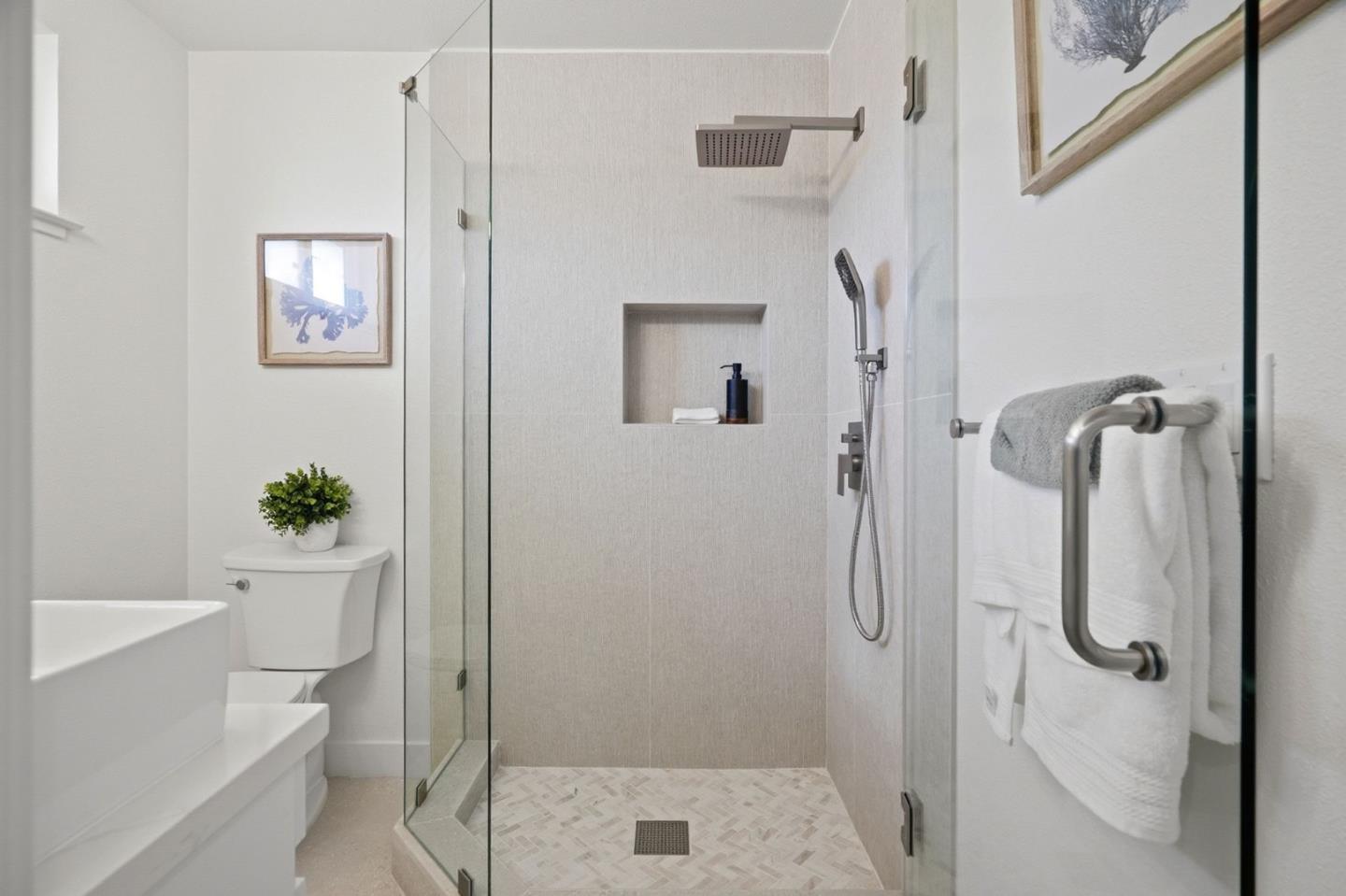 Detail Gallery Image 20 of 29 For 841 Brentwood Dr, San Jose,  CA 95129 - 4 Beds | 2 Baths