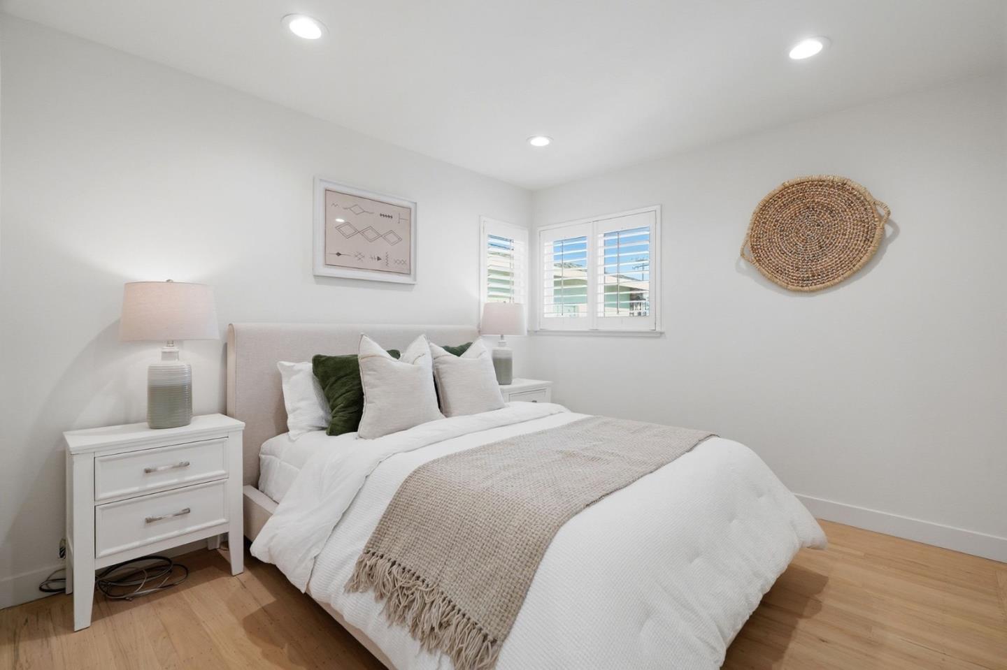 Detail Gallery Image 21 of 29 For 841 Brentwood Dr, San Jose,  CA 95129 - 4 Beds | 2 Baths
