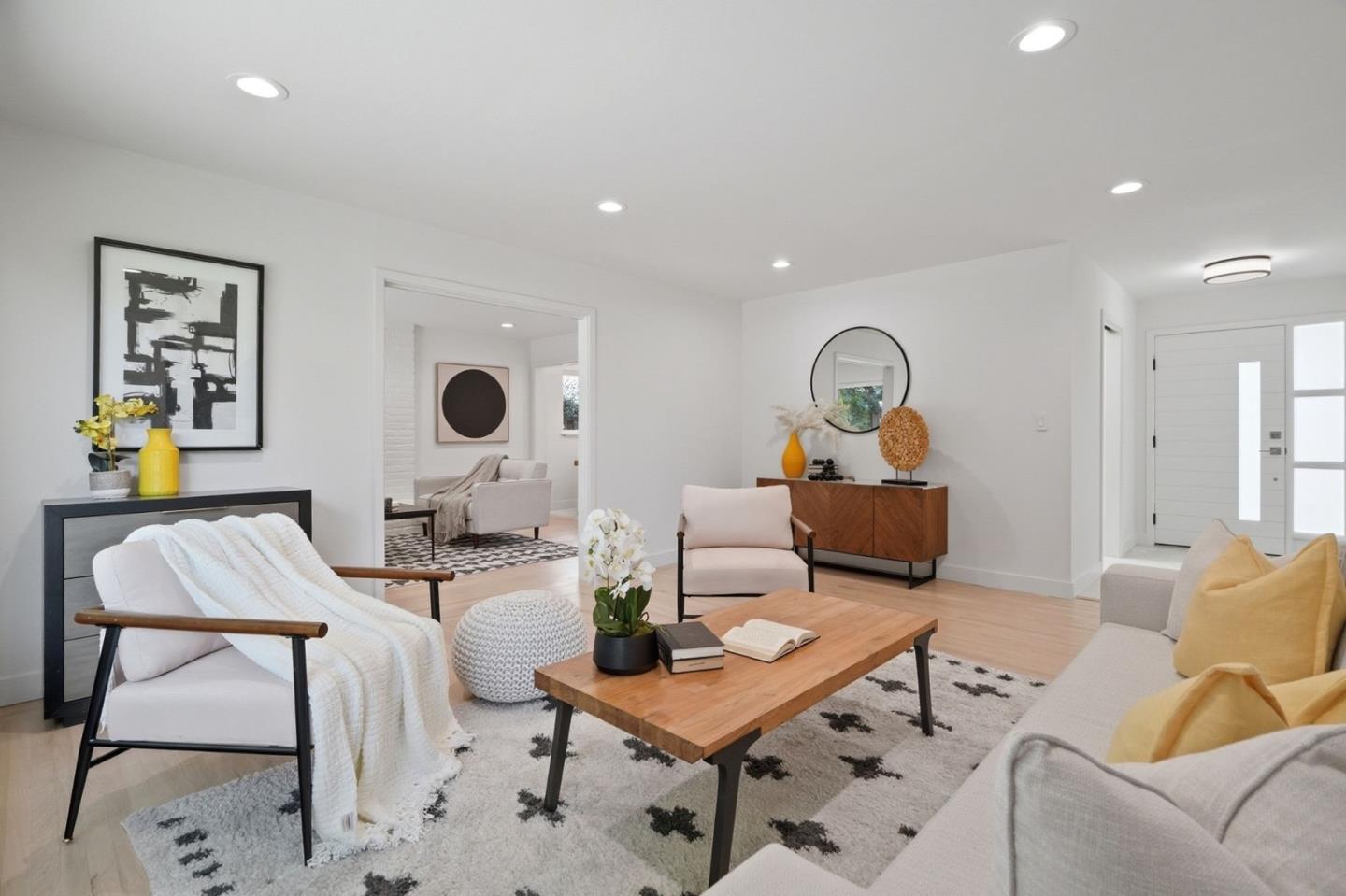 Detail Gallery Image 4 of 29 For 841 Brentwood Dr, San Jose,  CA 95129 - 4 Beds | 2 Baths