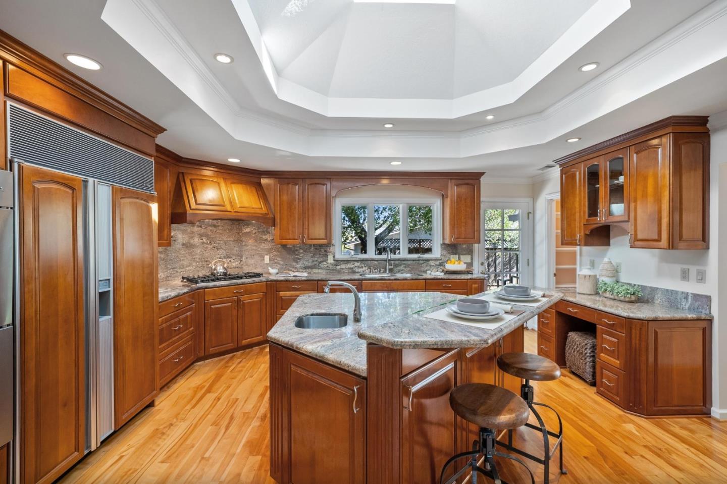 Detail Gallery Image 20 of 94 For 18074 Daves Ave, Monte Sereno,  CA 95030 - 4 Beds | 3/1 Baths