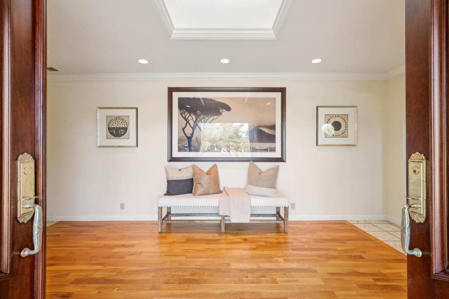 Detail Gallery Image 8 of 94 For 18074 Daves Ave, Monte Sereno,  CA 95030 - 4 Beds | 3/1 Baths