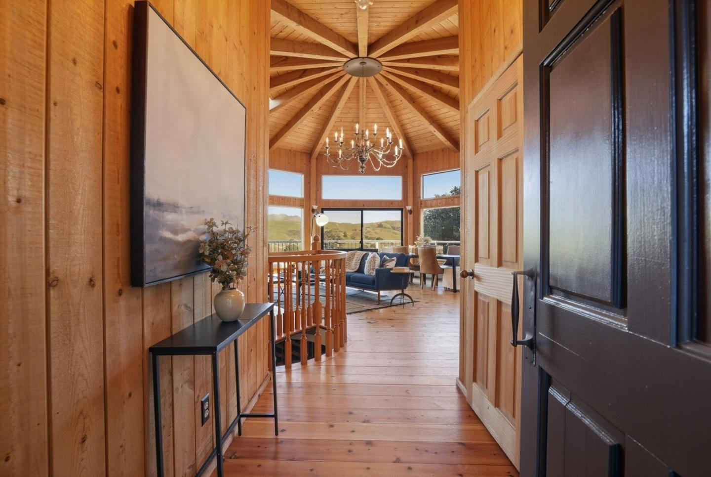 Detail Gallery Image 11 of 72 For 31420 via La Naranga, Carmel Valley,  CA 93924 - 5 Beds | 3 Baths