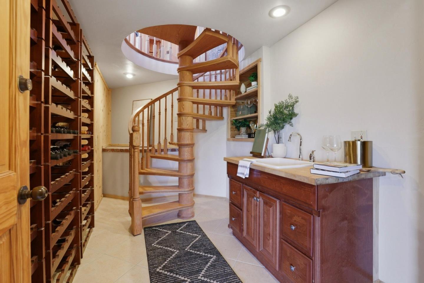 Detail Gallery Image 31 of 72 For 31420 via La Naranga, Carmel Valley,  CA 93924 - 5 Beds | 3 Baths