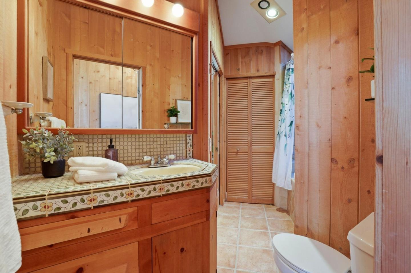 Detail Gallery Image 39 of 72 For 31420 via La Naranga, Carmel Valley,  CA 93924 - 5 Beds | 3 Baths