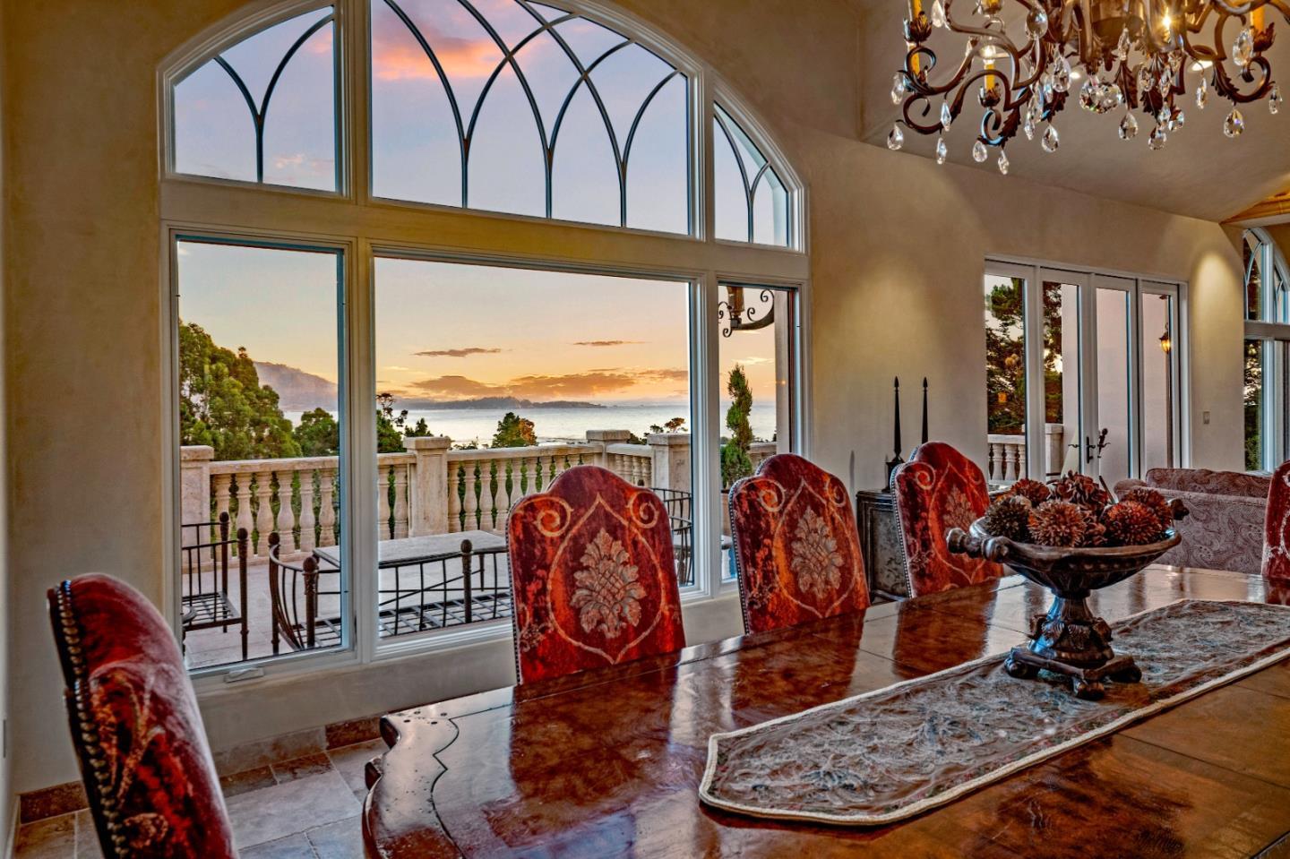 Detail Gallery Image 14 of 75 For 1519 Riata Rd, Pebble Beach,  CA 93953 - 5 Beds | 5/3 Baths