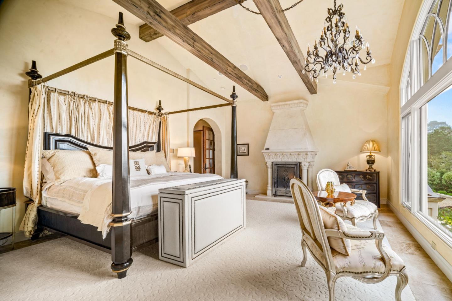 Detail Gallery Image 25 of 75 For 1519 Riata Rd, Pebble Beach,  CA 93953 - 5 Beds | 5/3 Baths