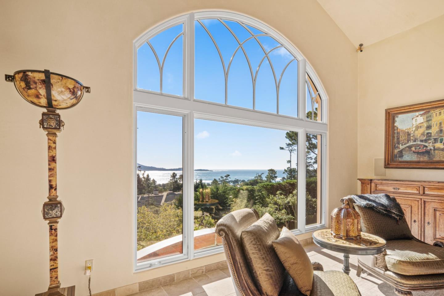 Detail Gallery Image 8 of 75 For 1519 Riata Rd, Pebble Beach,  CA 93953 - 5 Beds | 5/3 Baths