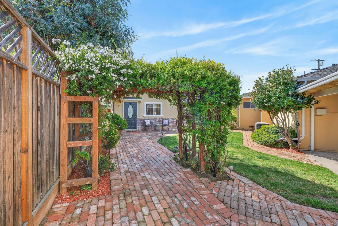 Detail Gallery Image 32 of 48 For Hodges Ave, San Jose,  CA 95128 - 5 Beds | 4 Baths