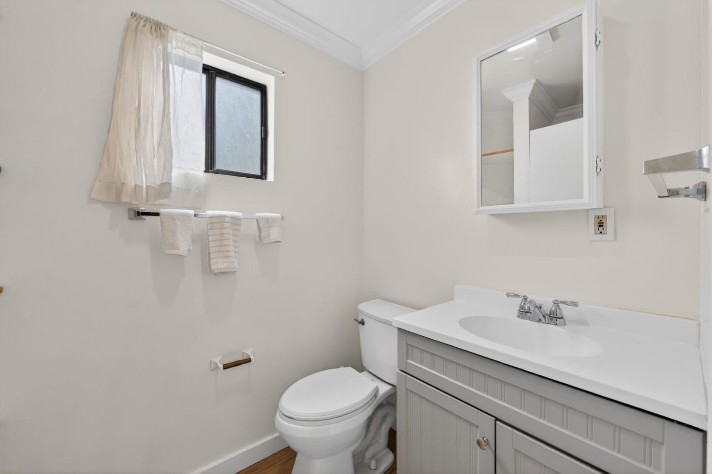 Detail Gallery Image 39 of 48 For Hodges Ave, San Jose,  CA 95128 - 5 Beds | 4 Baths