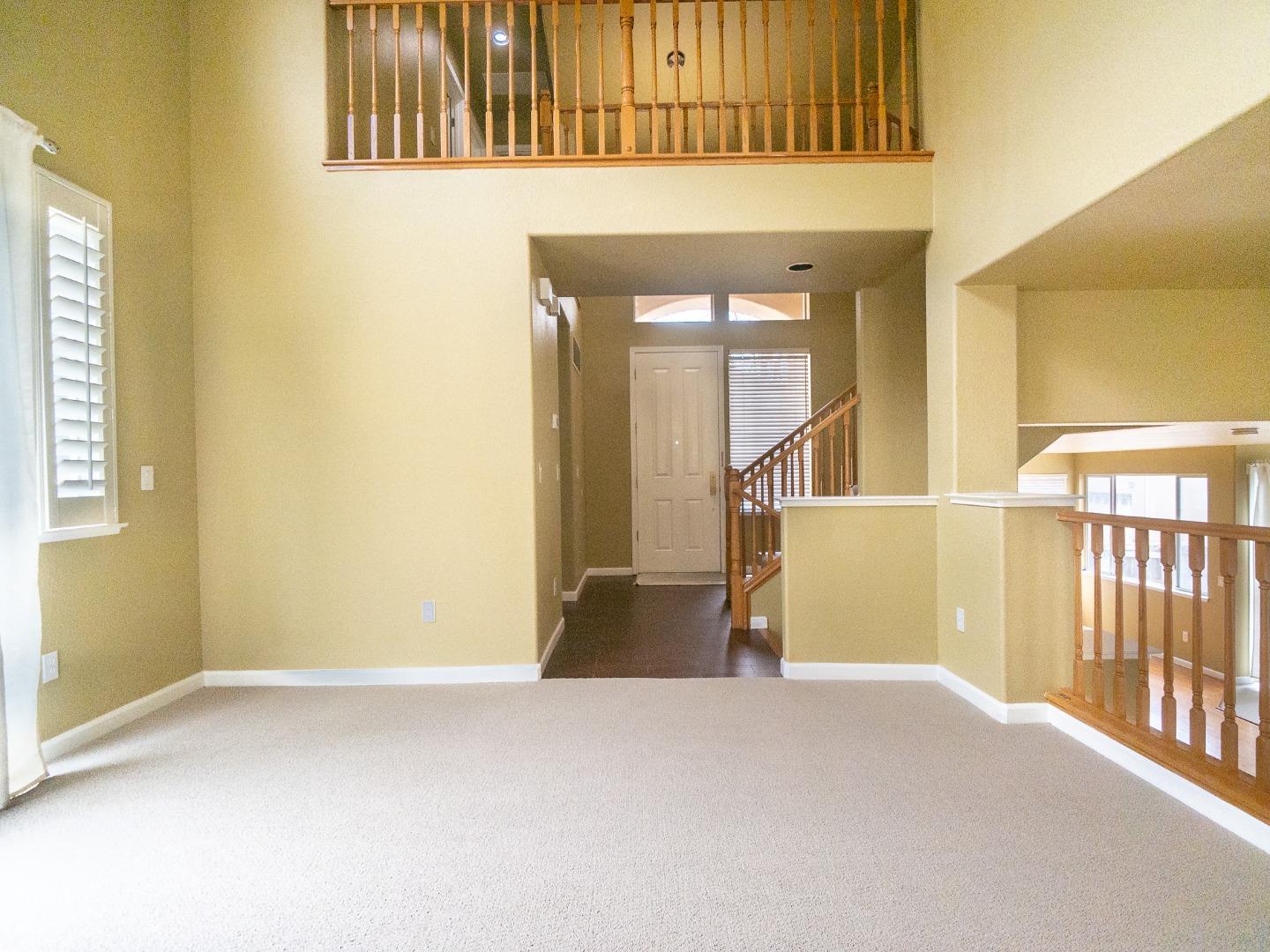 Detail Gallery Image 11 of 46 For 15 Parkridge Cir, South San Francisco,  CA 94080 - 4 Beds | 2/1 Baths