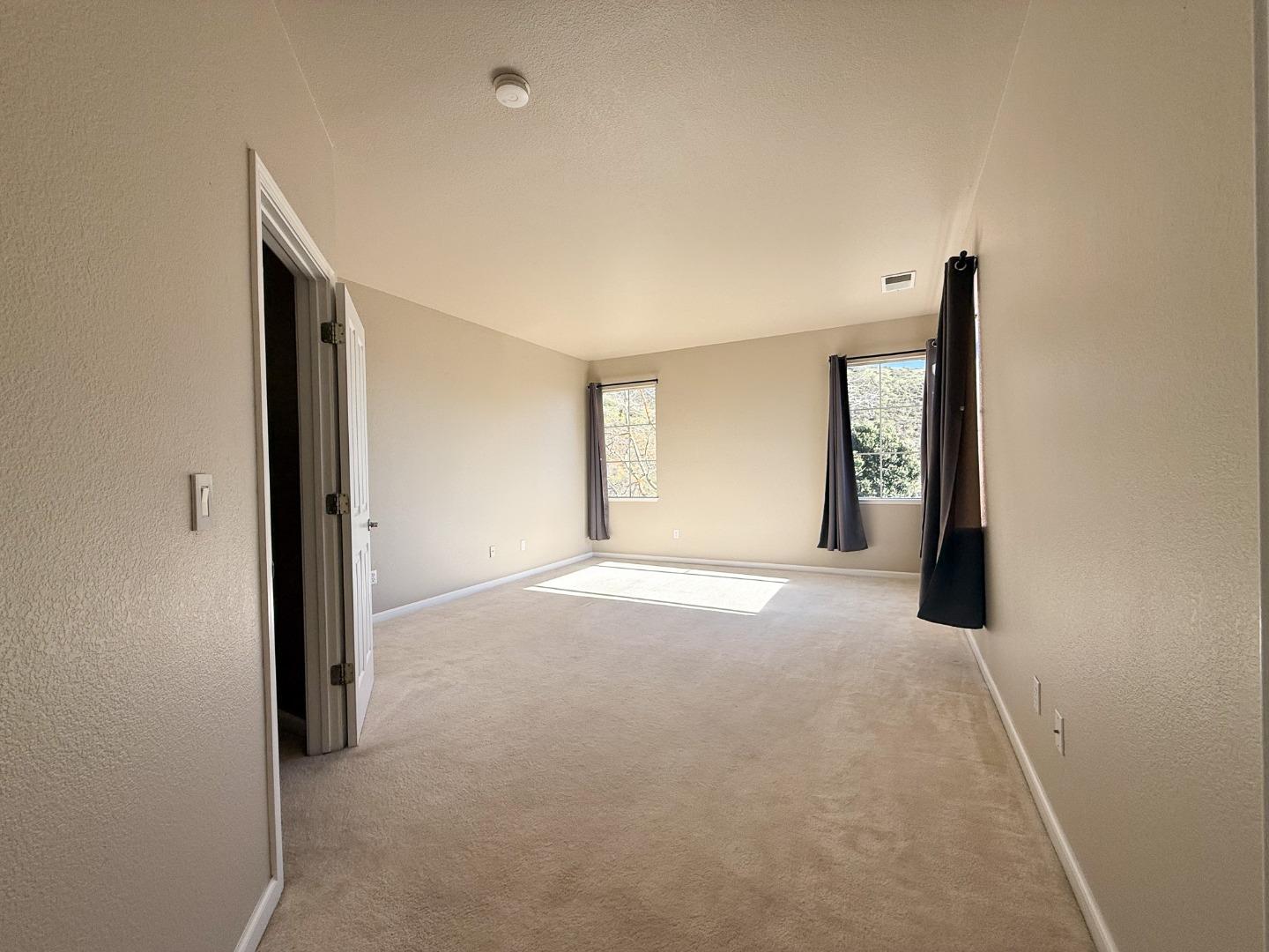 Detail Gallery Image 26 of 46 For 15 Parkridge Cir, South San Francisco,  CA 94080 - 4 Beds | 2/1 Baths
