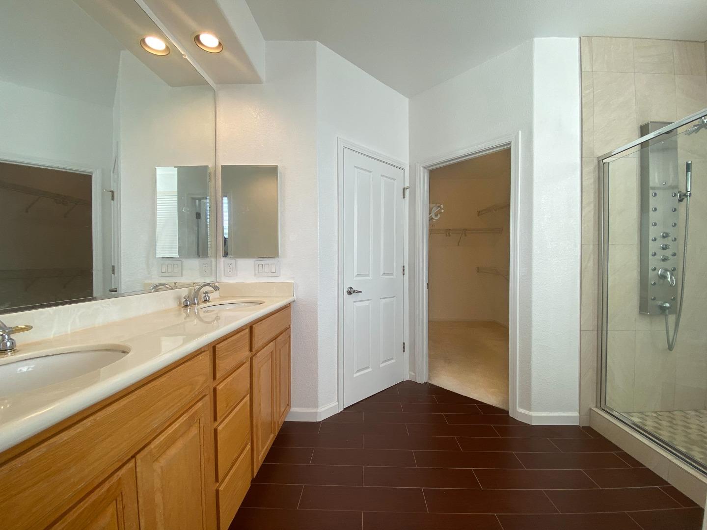 Detail Gallery Image 32 of 46 For 15 Parkridge Cir, South San Francisco,  CA 94080 - 4 Beds | 2/1 Baths