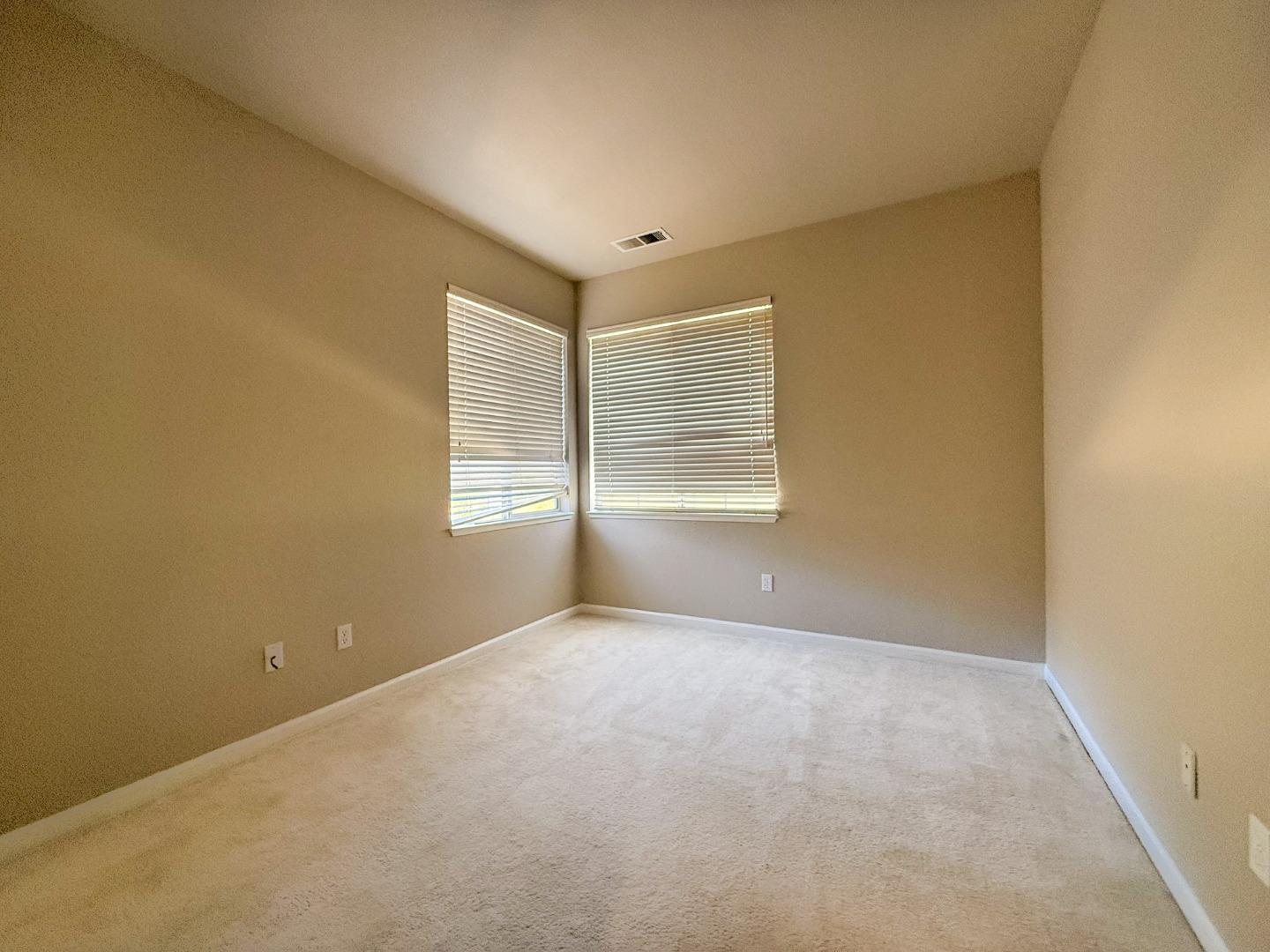 Detail Gallery Image 34 of 46 For 15 Parkridge Cir, South San Francisco,  CA 94080 - 4 Beds | 2/1 Baths