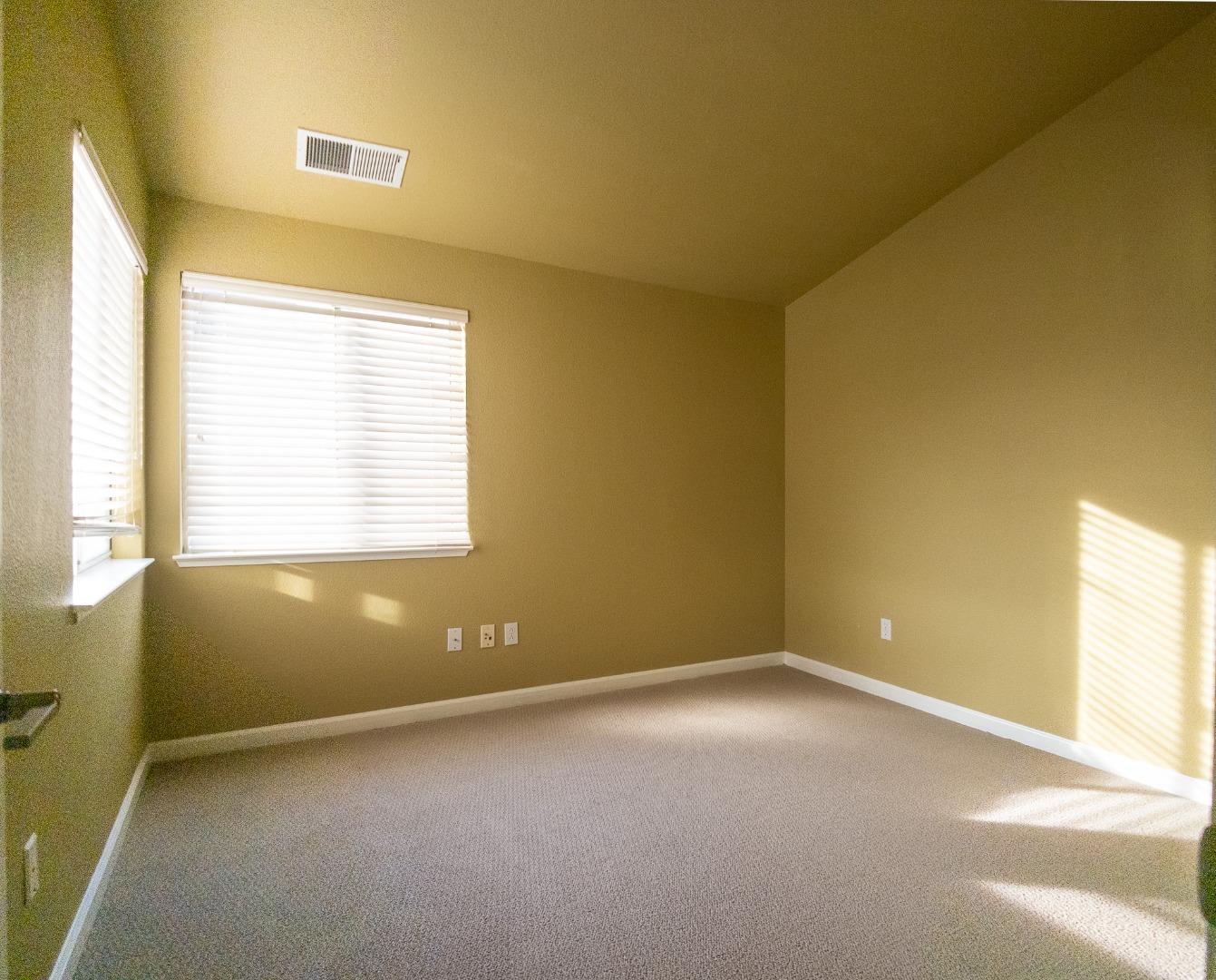 Detail Gallery Image 35 of 46 For 15 Parkridge Cir, South San Francisco,  CA 94080 - 4 Beds | 2/1 Baths