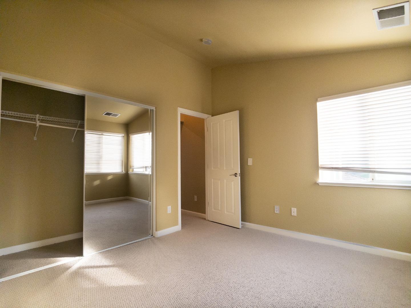 Detail Gallery Image 36 of 46 For 15 Parkridge Cir, South San Francisco,  CA 94080 - 4 Beds | 2/1 Baths