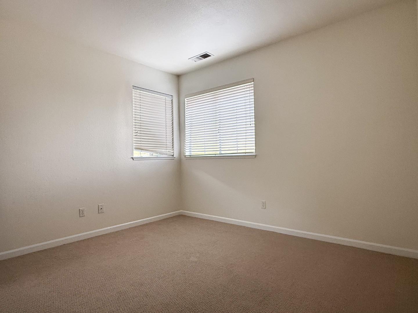 Detail Gallery Image 41 of 46 For 15 Parkridge Cir, South San Francisco,  CA 94080 - 4 Beds | 2/1 Baths