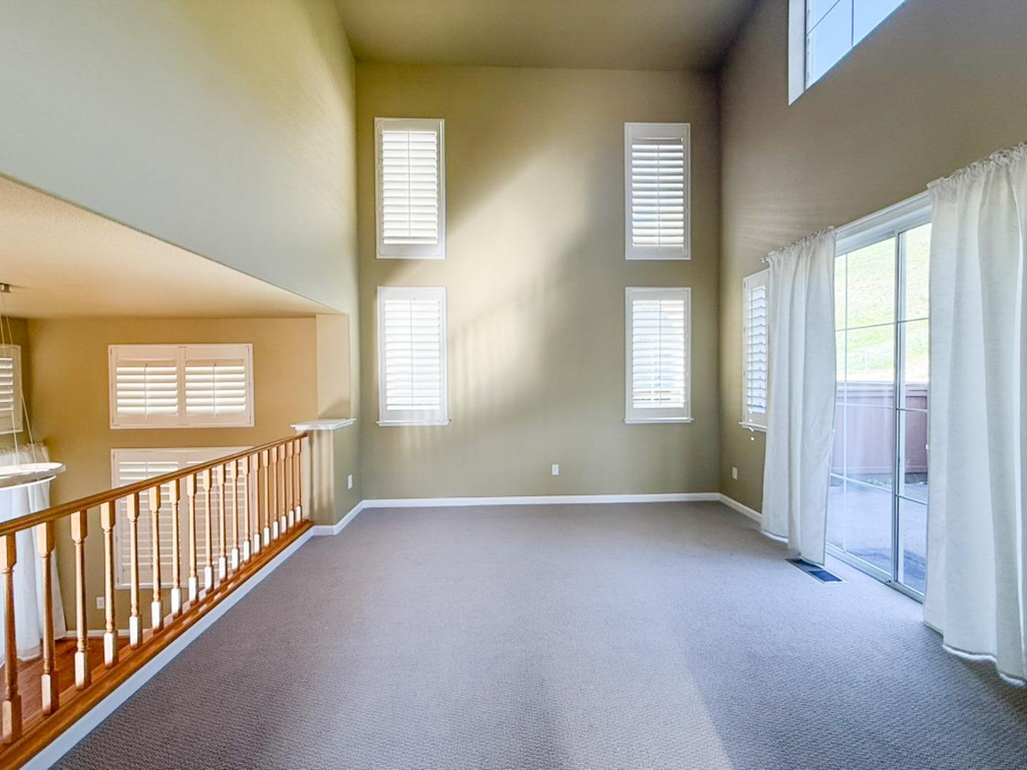 Detail Gallery Image 8 of 46 For 15 Parkridge Cir, South San Francisco,  CA 94080 - 4 Beds | 2/1 Baths