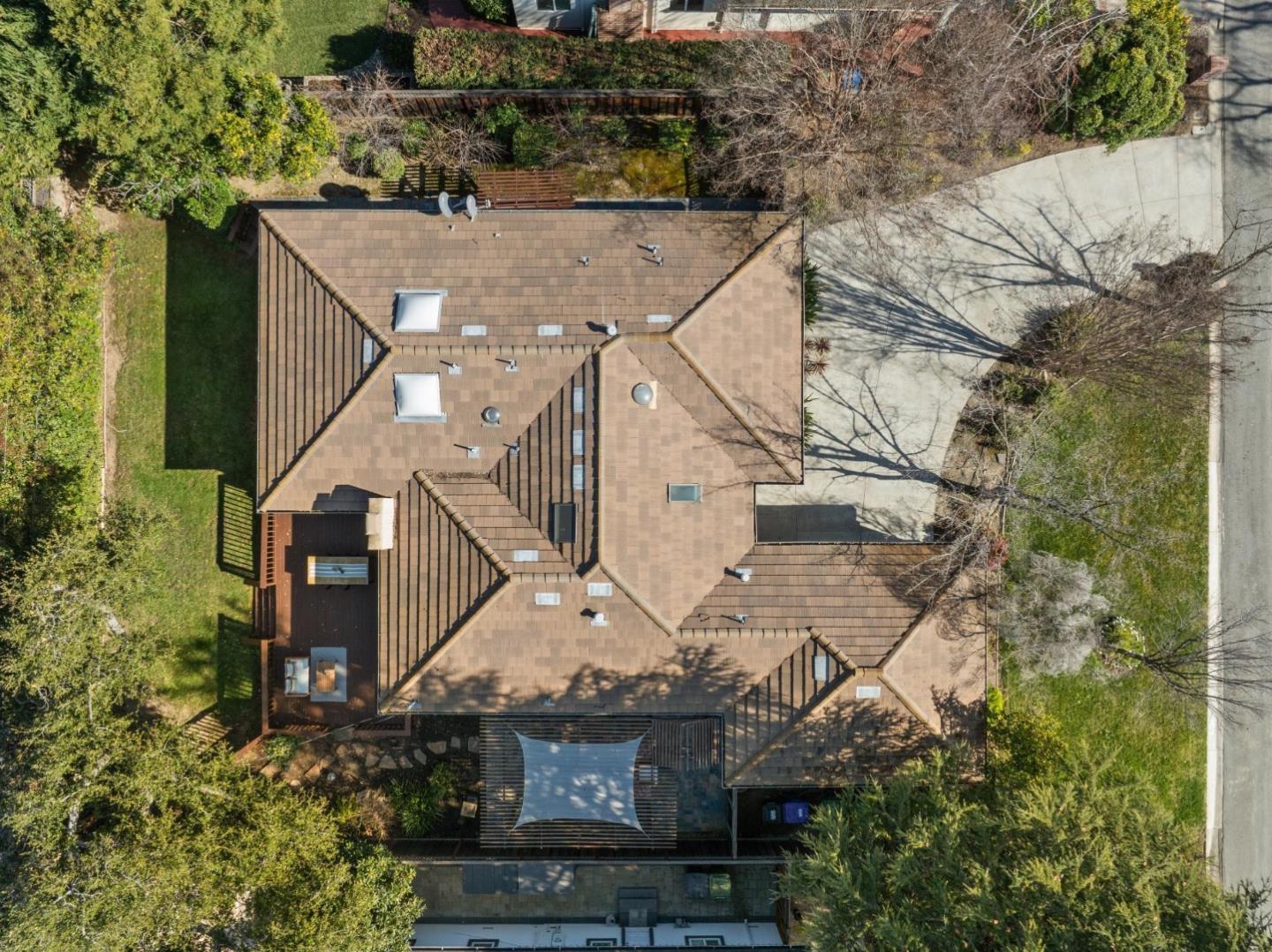 Detail Gallery Image 25 of 26 For 19061 Brookhaven Dr, Saratoga,  CA 95070 - 4 Beds | 2 Baths