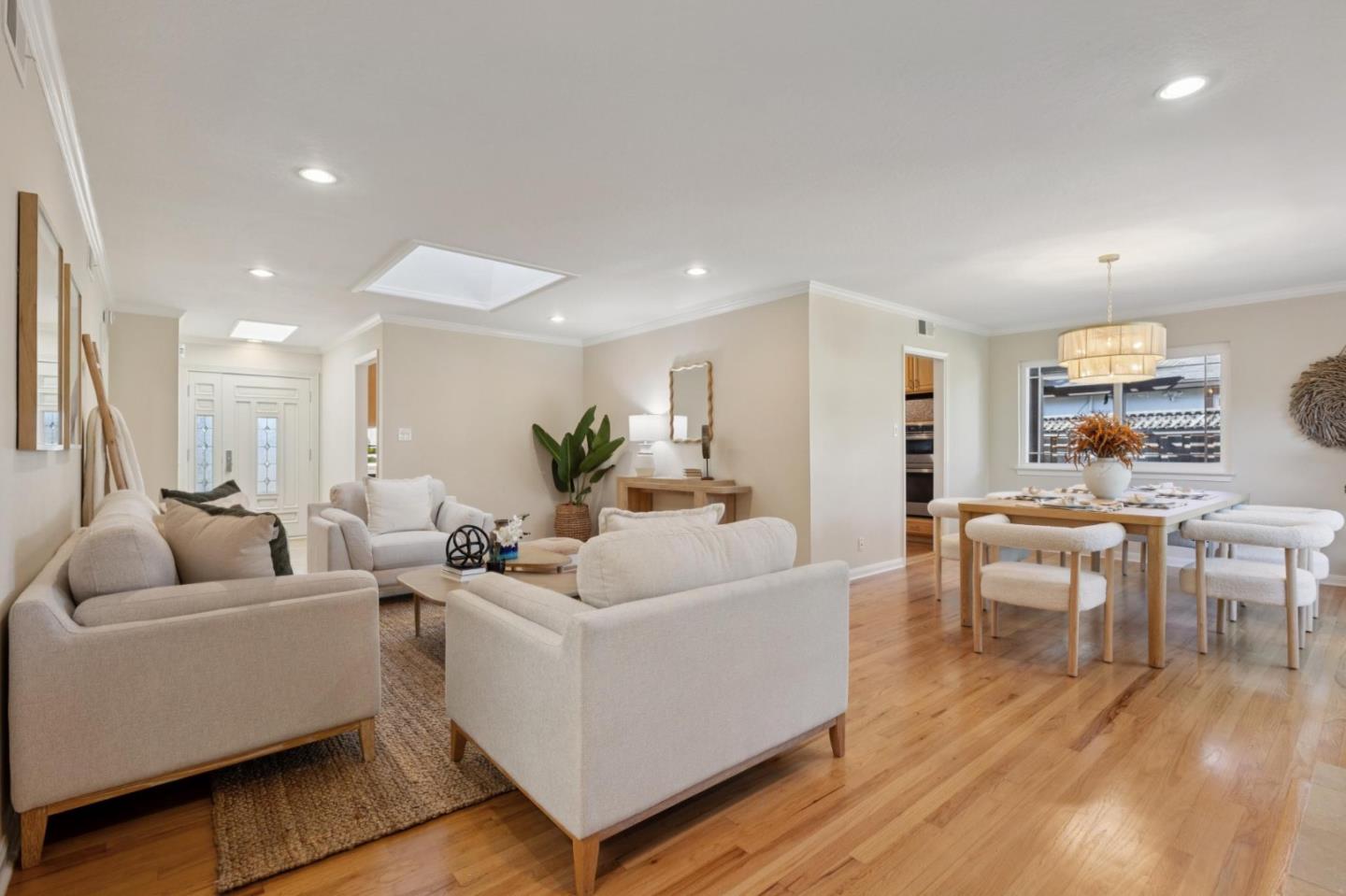 Detail Gallery Image 3 of 26 For 19061 Brookhaven Dr, Saratoga,  CA 95070 - 4 Beds | 2 Baths