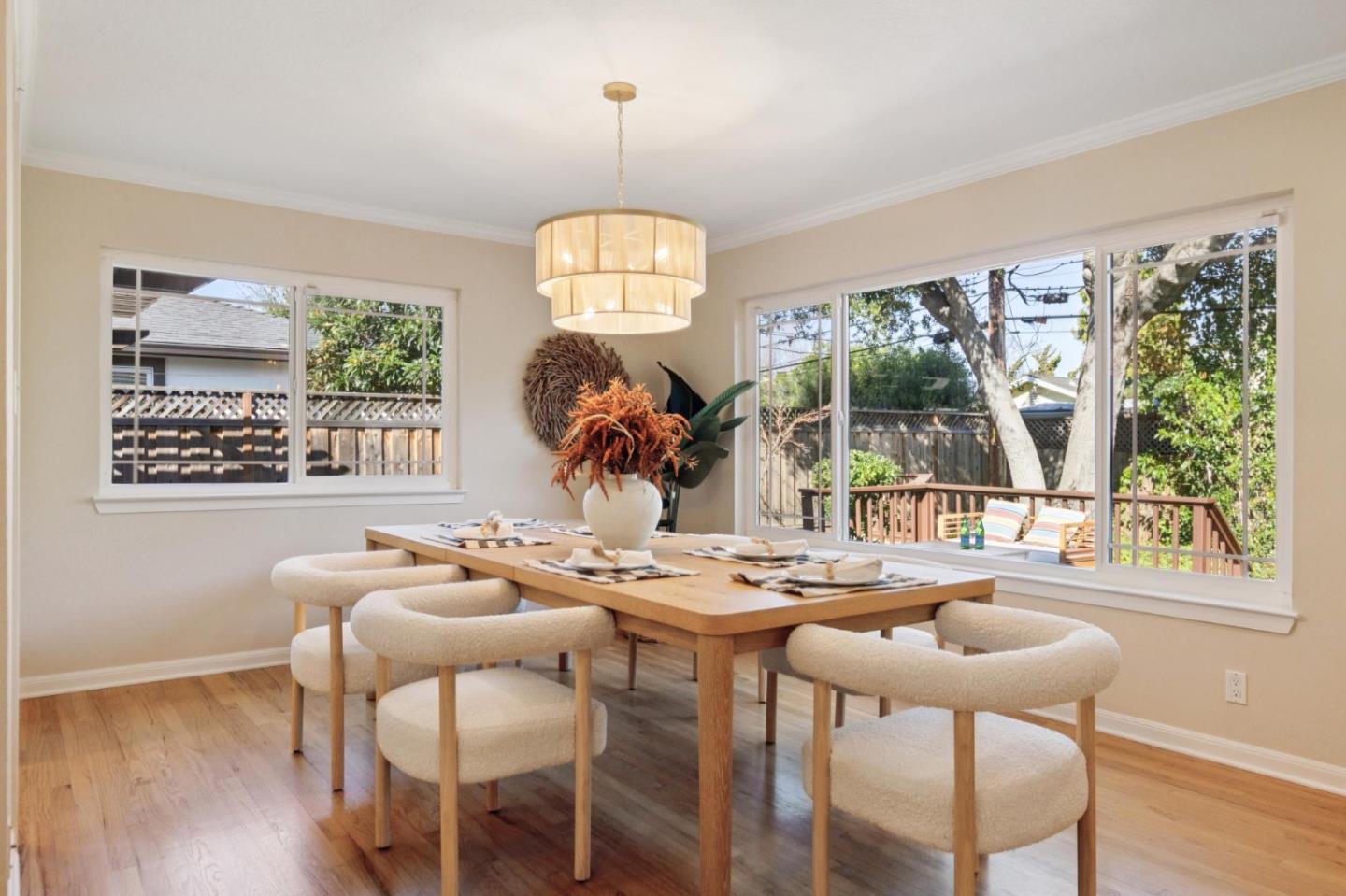 Detail Gallery Image 4 of 26 For 19061 Brookhaven Dr, Saratoga,  CA 95070 - 4 Beds | 2 Baths