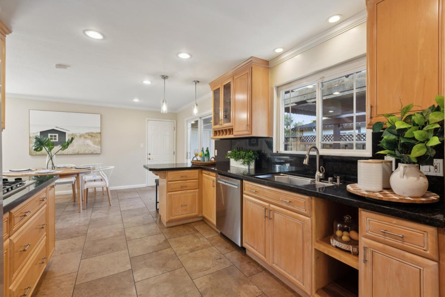 Detail Gallery Image 6 of 26 For 19061 Brookhaven Dr, Saratoga,  CA 95070 - 4 Beds | 2 Baths