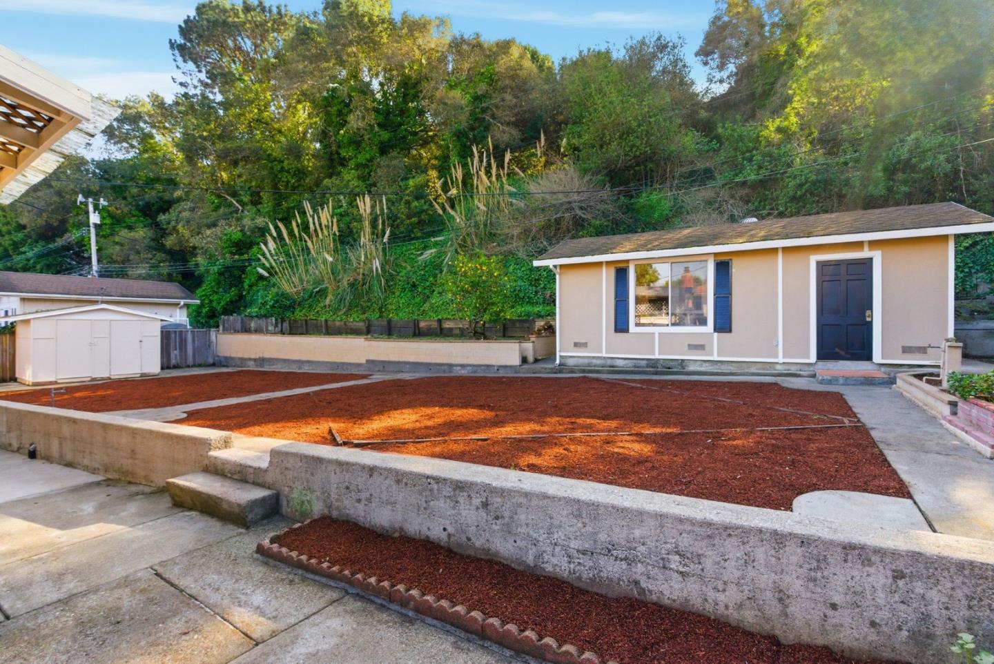 Detail Gallery Image 32 of 40 For 531 Anita Ln, Millbrae,  CA 94030 - 3 Beds | 1/1 Baths