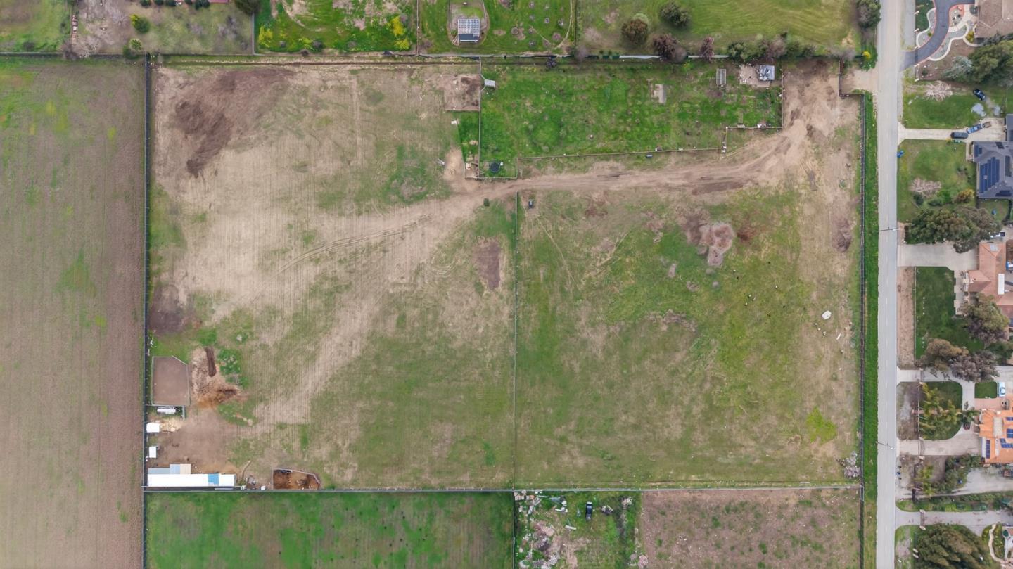 Detail Gallery Image 10 of 13 For 214 Scheller Ave, Morgan Hill,  CA 95037 - – Beds | – Baths