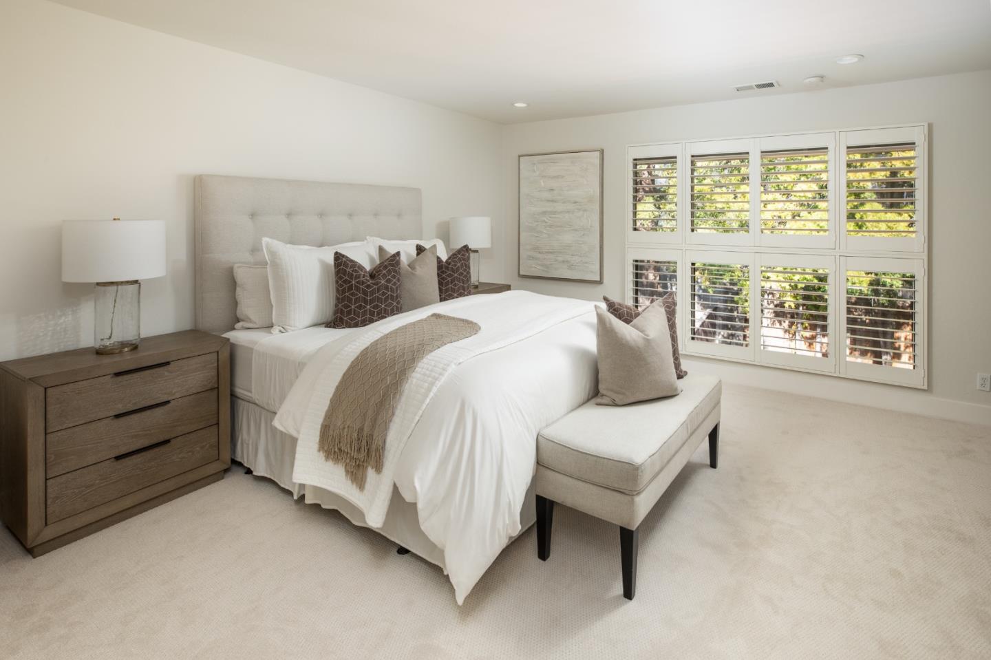 Detail Gallery Image 13 of 24 For 2427 Sharon Oaks Dr, Menlo Park,  CA 94025 - 3 Beds | 3 Baths