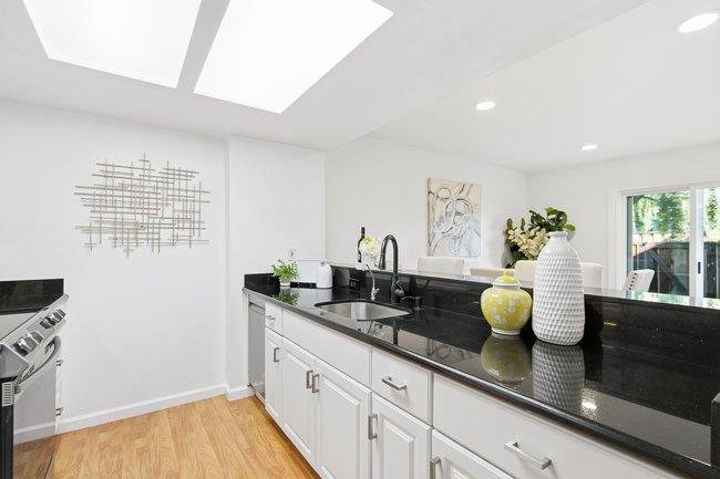 Detail Gallery Image 14 of 52 For 1031 S Colonel Way, Half Moon Bay,  CA 94019 - 3 Beds | 1/1 Baths